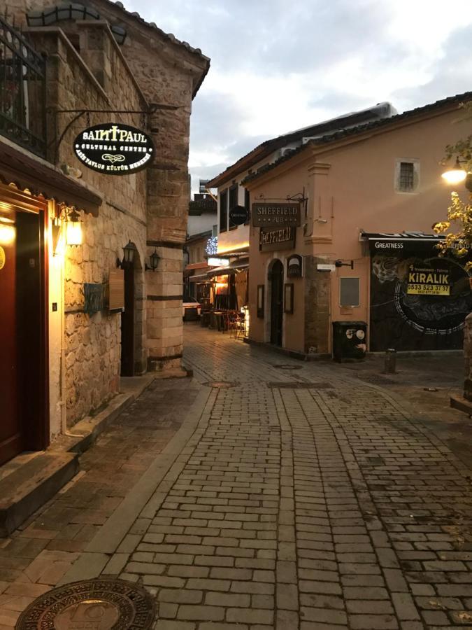 Gagarin Pub & Hotel Antalya Exterior foto